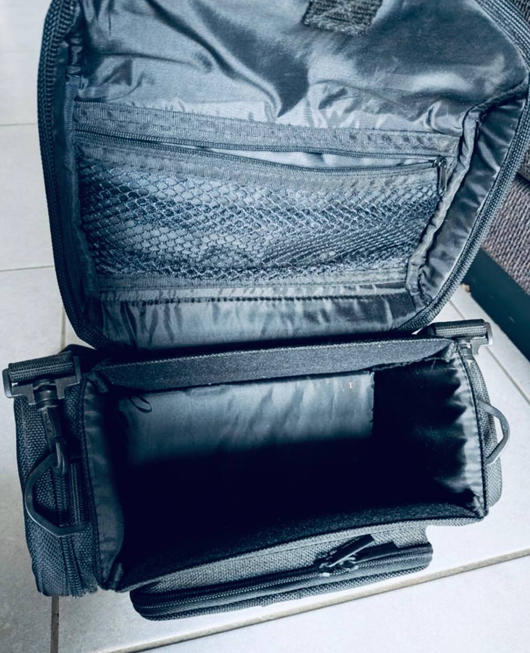 Sacoche de transport pour appareil photo / accessoires