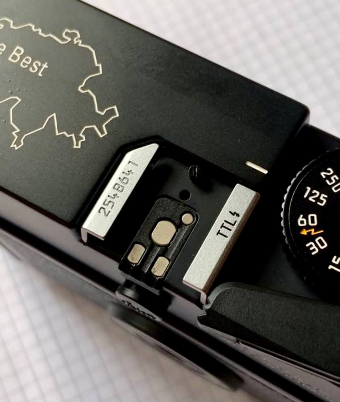 Appareil photo argentique télémétrique 35 mm – Édition limitée